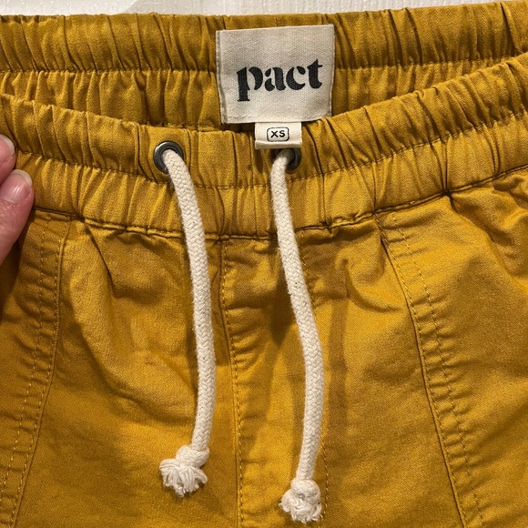 Pact Women's Yellow Twill Shorts (XS) - Picture 4 of 7
